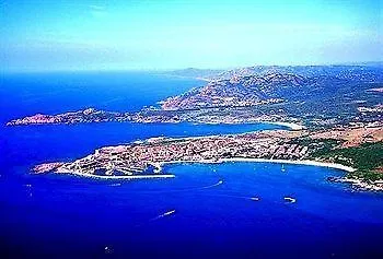 Ξενοδοχείο με διαμερίσματα A.I.R. Residence La Misuaglia Isola Rossa Ιταλία