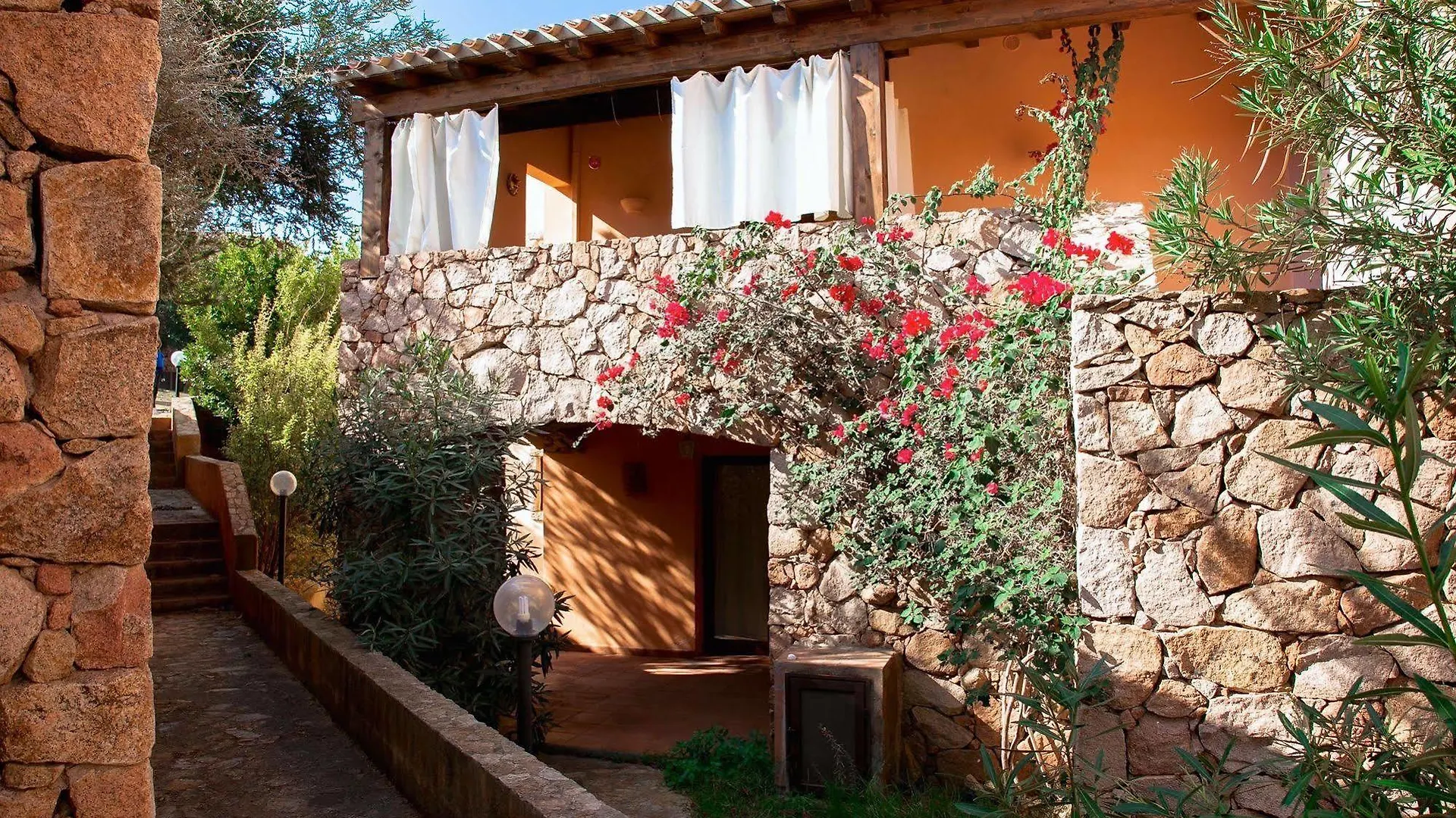 A.I.R. Residence La Misuaglia Isola Rossa Ξενοδοχείο με διαμερίσματα